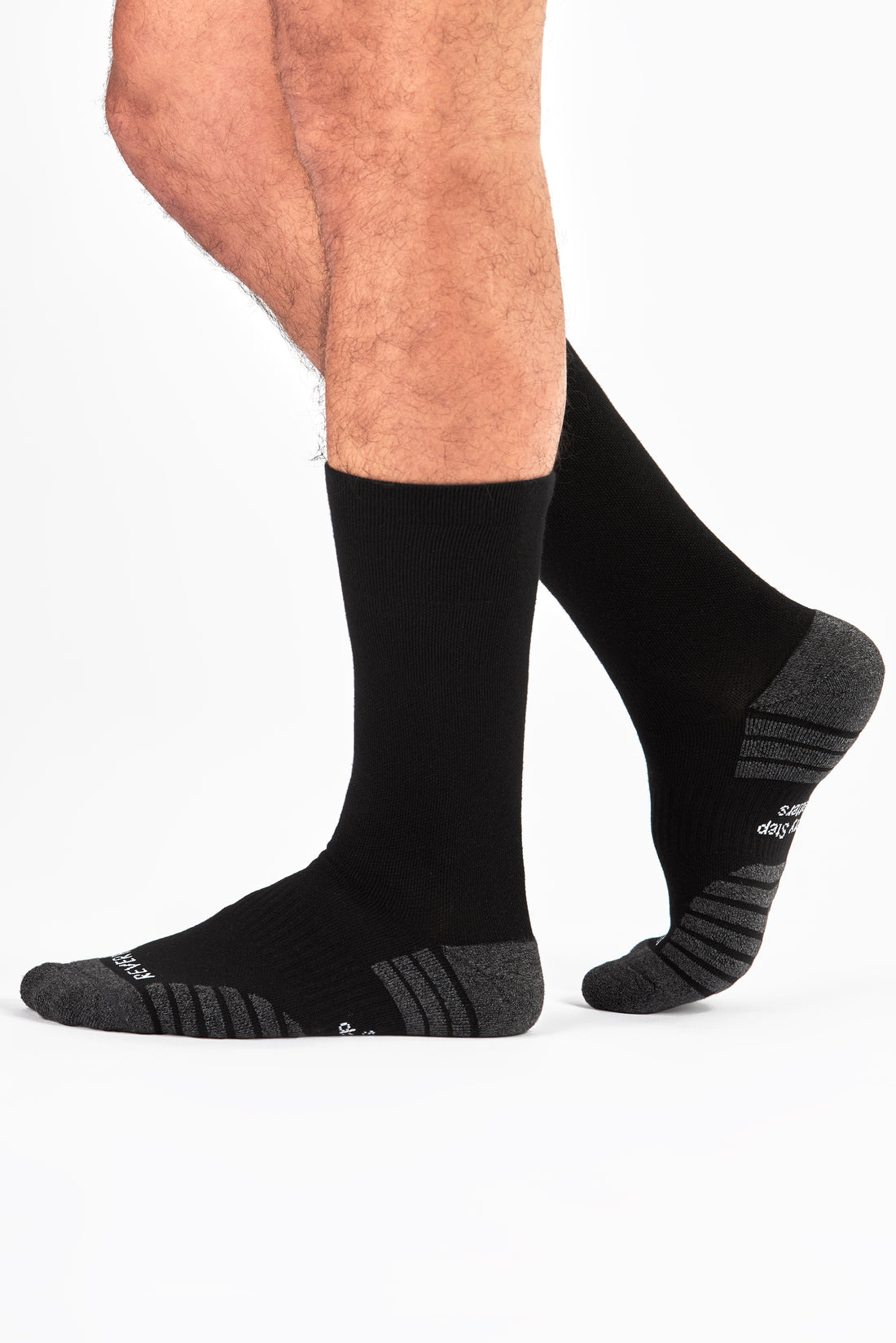 Men's Crew Classics: 4-Pack Mid-Weight Comfort Socks